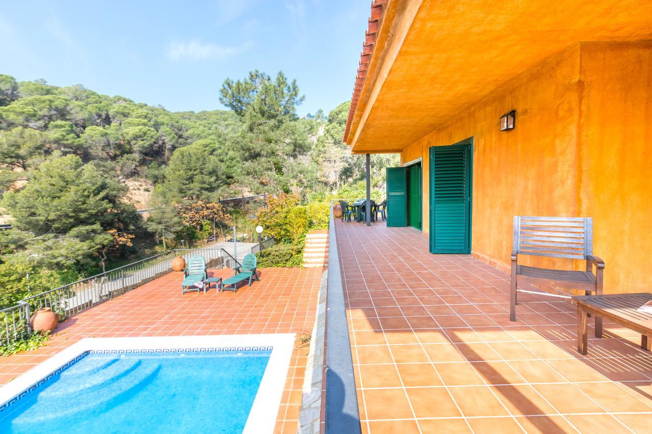 Gloria Villa